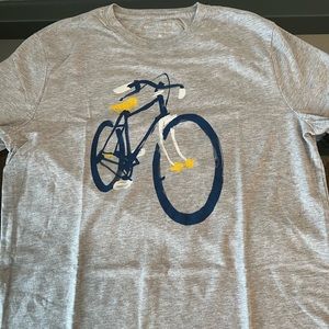 Banana Republic - Graphics Tee
